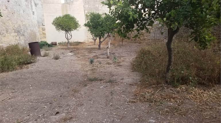 Ghaxaq - Unconverted HOC + apprx 250sqm Garden