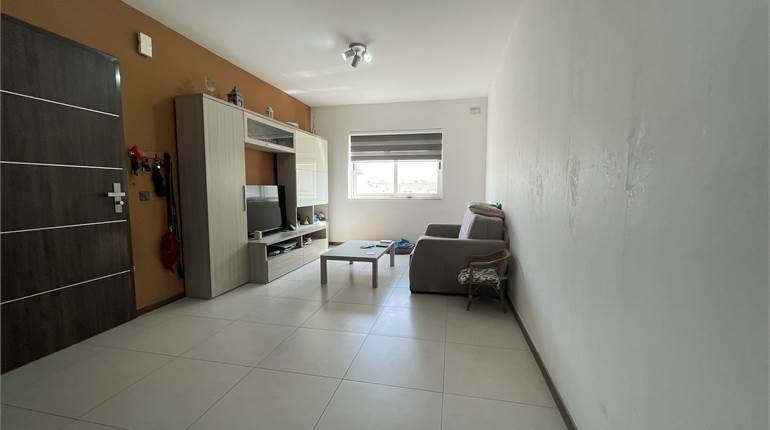 Fgura - 3 Bedroom Finished Apartment 