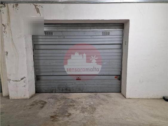 Msida - 1 Large Car Garage 