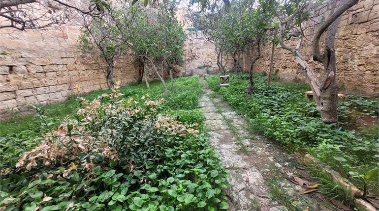 Zejtun - 17th Century Palazzino Of Circa 450sqm