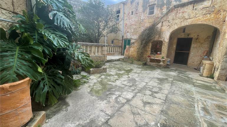 Ghaxaq - Town House circa 390 sqm 