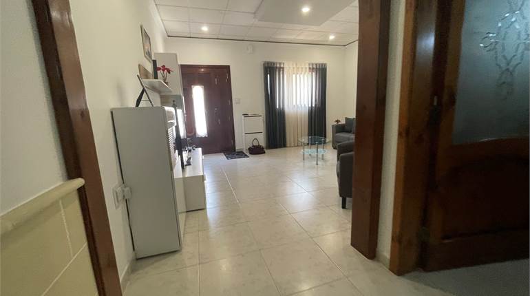 Dingli - 3 Bedroom Ground Floor Furnished Maisonette