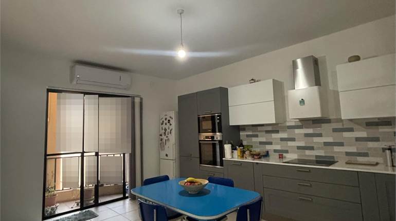 St Paul's Bay- 3 Bedroom Furnished Apartment
