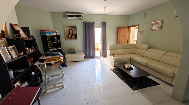 Zejtun - 2nd Floor 3 Bedroom Apartment + Roof