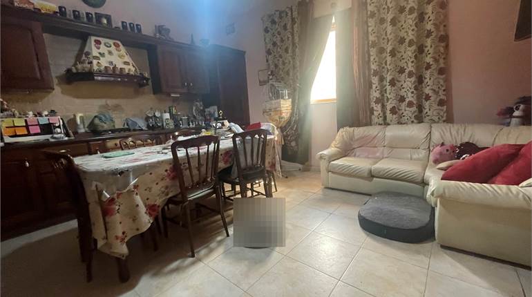 Paola - 3 Bedroom Furnished Apartment 