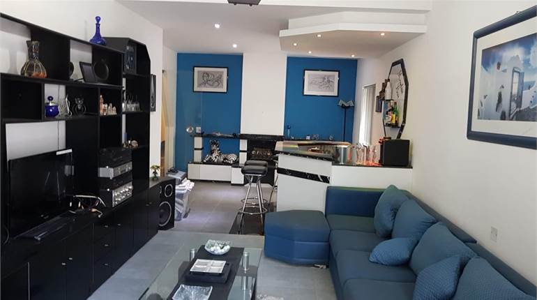 Fgura - 1st Floor 180 sqm Three Bedroom Apartment 