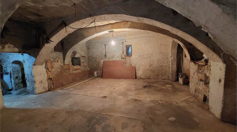 Tarxien - Unconverted HOC + Roof + Full Airspace 