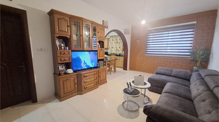 Paola - 2 Bedroom Apartment + Washroom + Ownership of Half of Roof