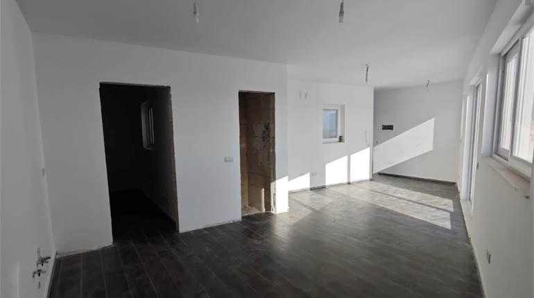 Qawra - 2 Bedroom Finished Penthouse  +Terrace