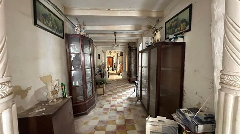 Mqabba - Circa 600sqm Unconverted Town House + Field