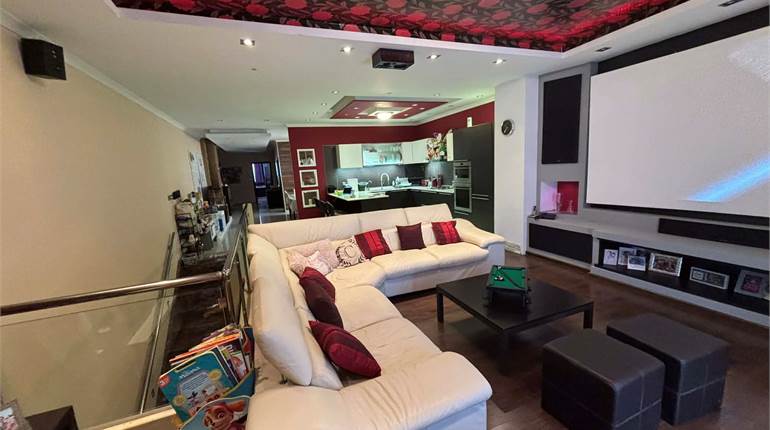 Zabbar - Large 1st Floor 3 Bedroom Furnished Maisonette + Airspace