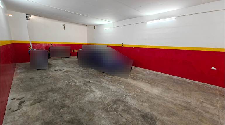 Tarxien New Circa 8 car Street level Garage, Rest Room , Water & Electricity  