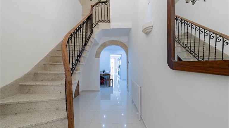 Naxxar - Ready To Move into 4/5 Bedroom Townhouse