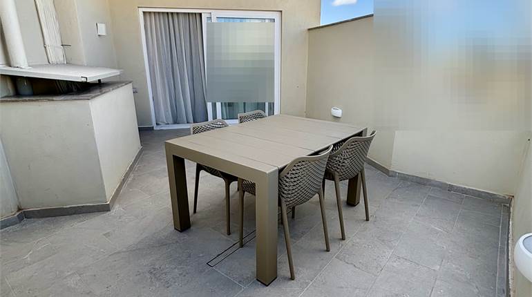 Zurrieq - 3 Bedroom Furnished Top Floor Apartment + Terrace 