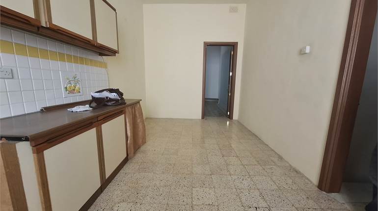 Fleur de Lys - Solitary First Floor Maisonette + Full Roof + Airspace