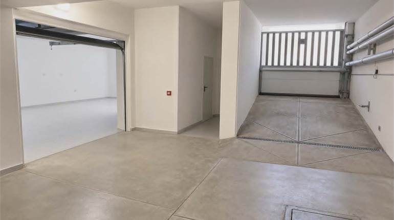 Naxxar ( Birguma Heights) - Garage with store + Bathroom + Water and Electricity 