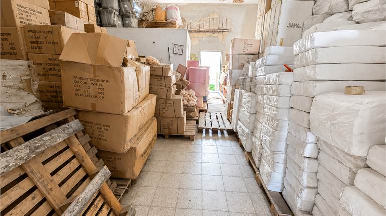 Qormi , Street Level 125sqm 10-12car Garage with yard , water and electricity + drainage 