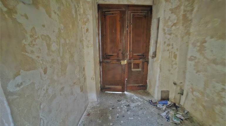 Siggiewi - Unconverted Townhouse 