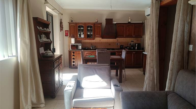 Fgura - Elevated 3 Bedroom Maisonette Partly Furnished + Roof + Garage 