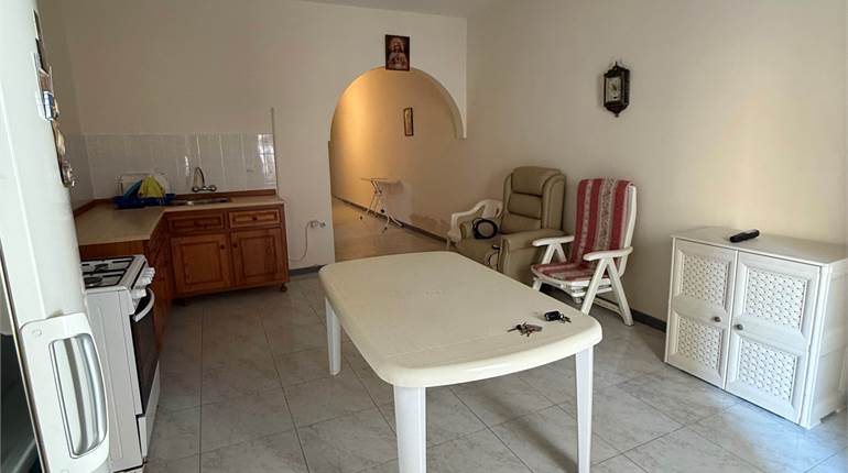 Gozo Xlendi: Ground floor MAISONETTE, two bedroom/backyard