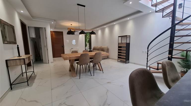 Rabat - Highly Finished & Furnished Brand New 2 Bedroom Penthouse + Pool + Airspace